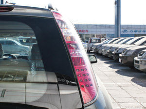 2012款1.8L 手动豪华版 尾灯