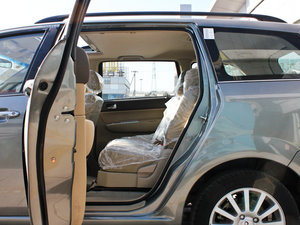 2012款1.8L 手动豪华版 后排空间