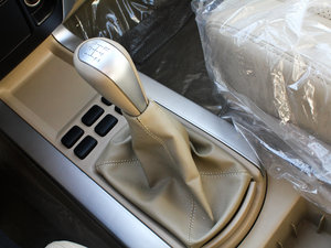 2012款1.8L 手动豪华版 换挡杆