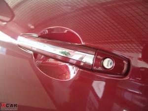 2009款1.5L 手动豪华版 主驾门拉手