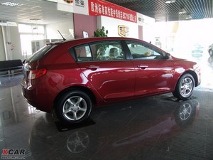 2009款1.5L 手动豪华版 整体外观