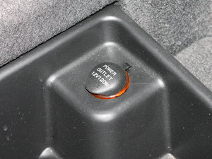 2010款2.4L 自动行政版 空间座椅