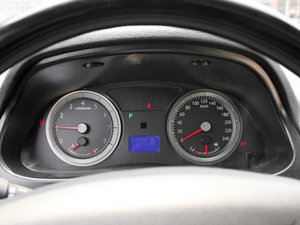 2010款2.4L 自动行政版 仪表