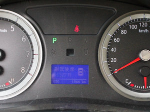 2010款2.4L 自动行政版 中控区