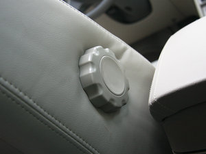 2010款1.8 CVT精英版 空间座椅