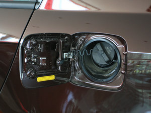 2010款1.5L 手动豪华版 油箱盖