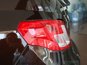 2010款1.5L 手动豪华版 细节外观