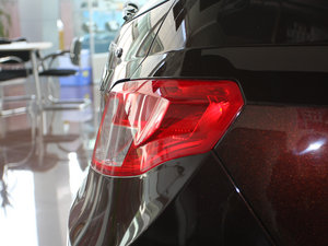 2010款1.5L 手动豪华版 细节外观