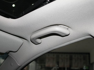 2010款1.8 CVT尊贵版 空间座椅