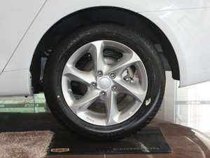 2010款1.8L 手动尊贵版 轮圈