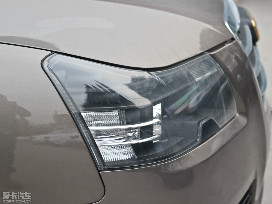 2011EC8 2.0L ԄBMBS