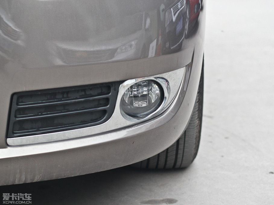 2011EC8 2.0L ԄBMBS