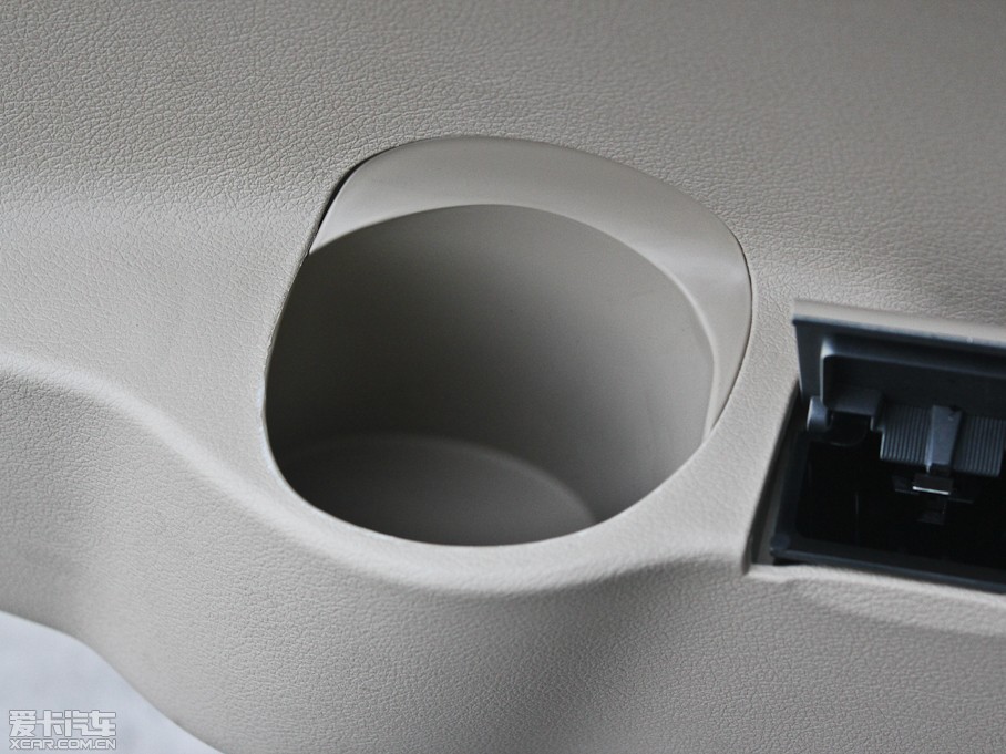 2011EC8 2.0L ԄBMBS