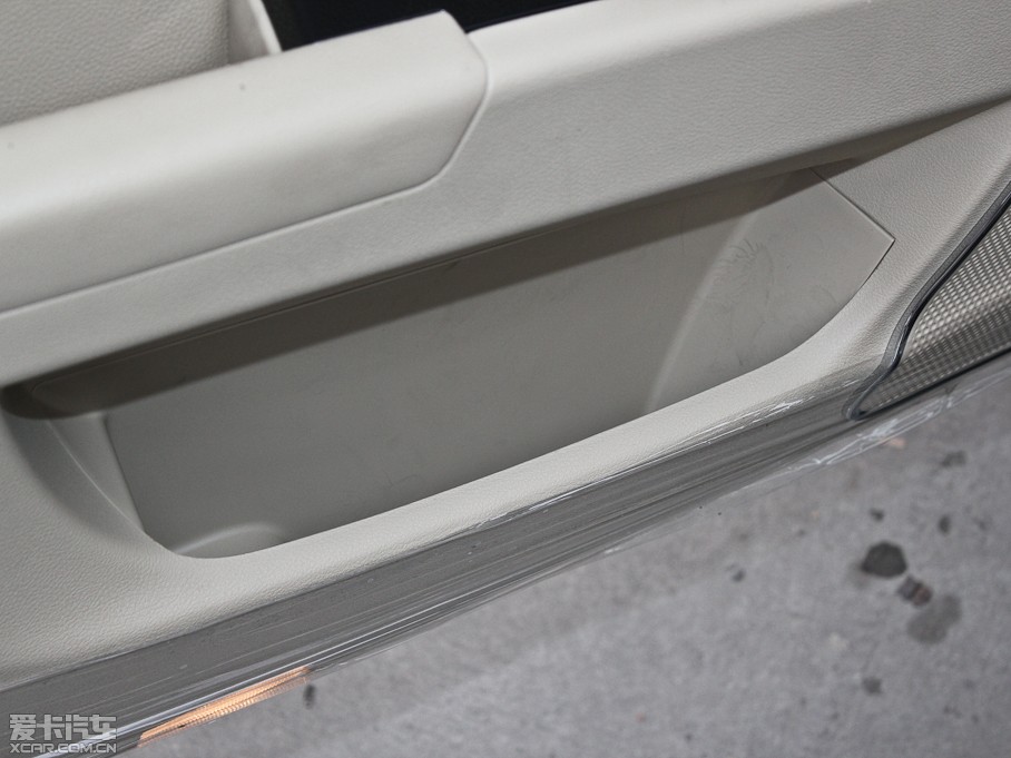 2011EC8 2.0L ԄBMBS