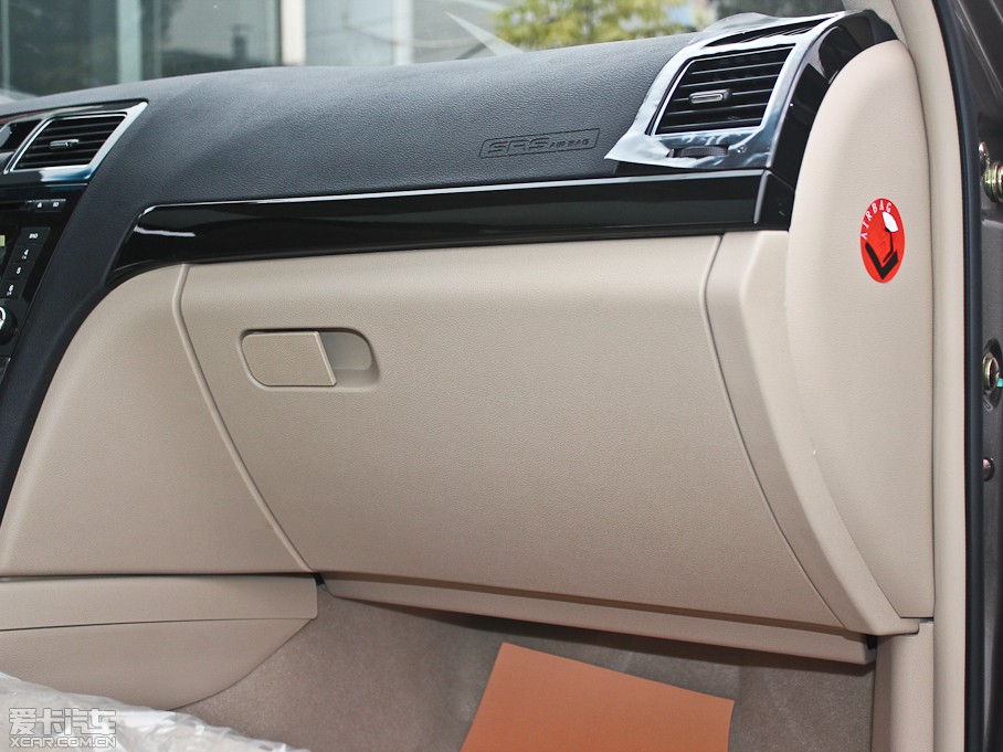 2011EC8 2.0L ԄBMBS