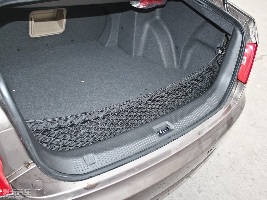 2011EC8 2.0L ԄBMBS