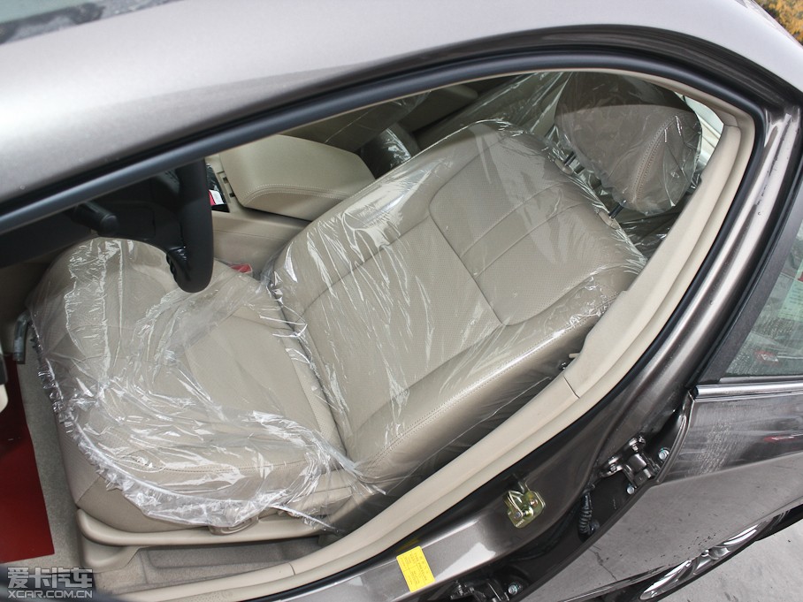 2011EC8 2.0L ԄBMBS