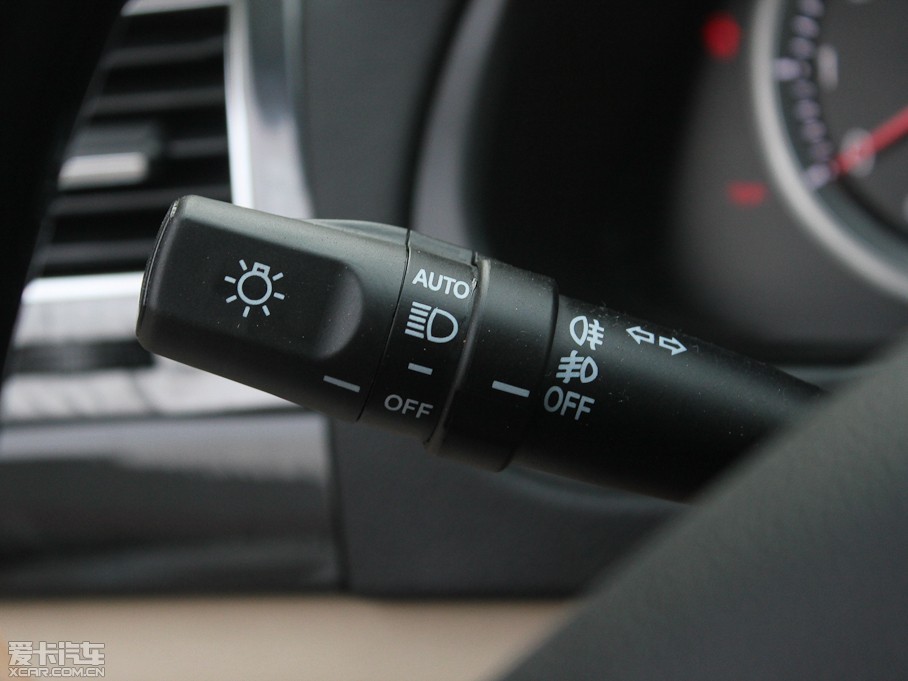 2011EC8 2.0L ԄBMBS