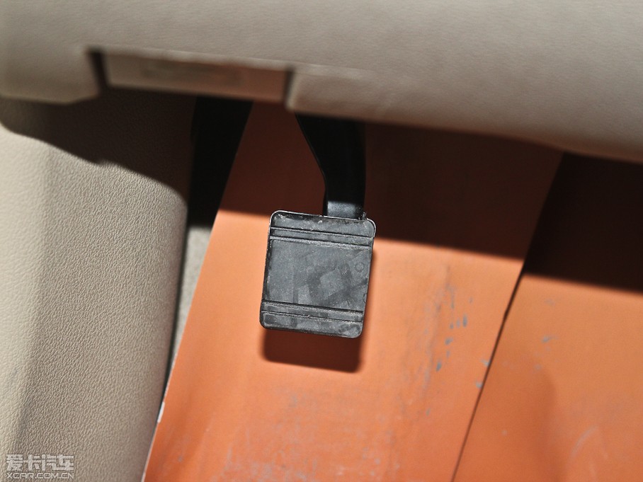 2011EC8 2.0L ԄBMBS