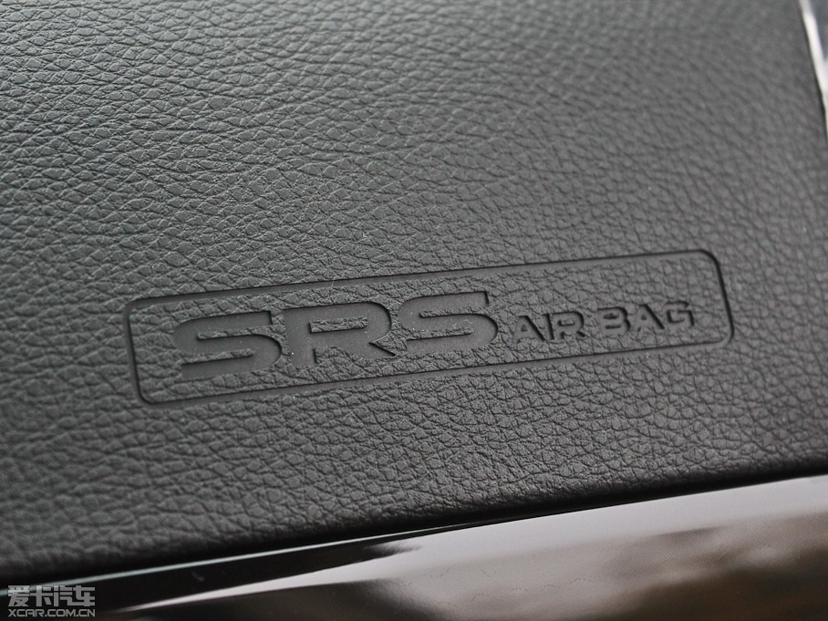 2011EC8 2.0L ԄBMBS