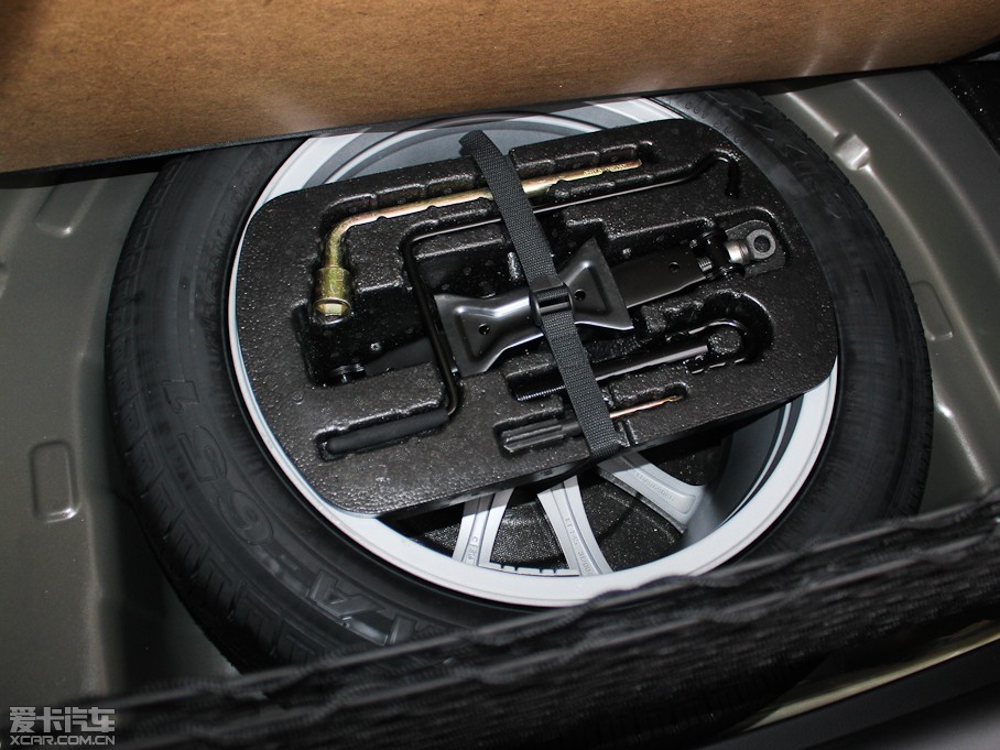 2011EC8 2.0L ԄBMBS