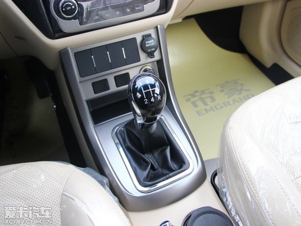 吉利帝豪2013款帝豪EC7 吉利帝豪2013款帝豪EC7