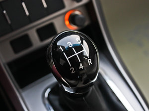 2013款1.5L 手动精英版 中控区