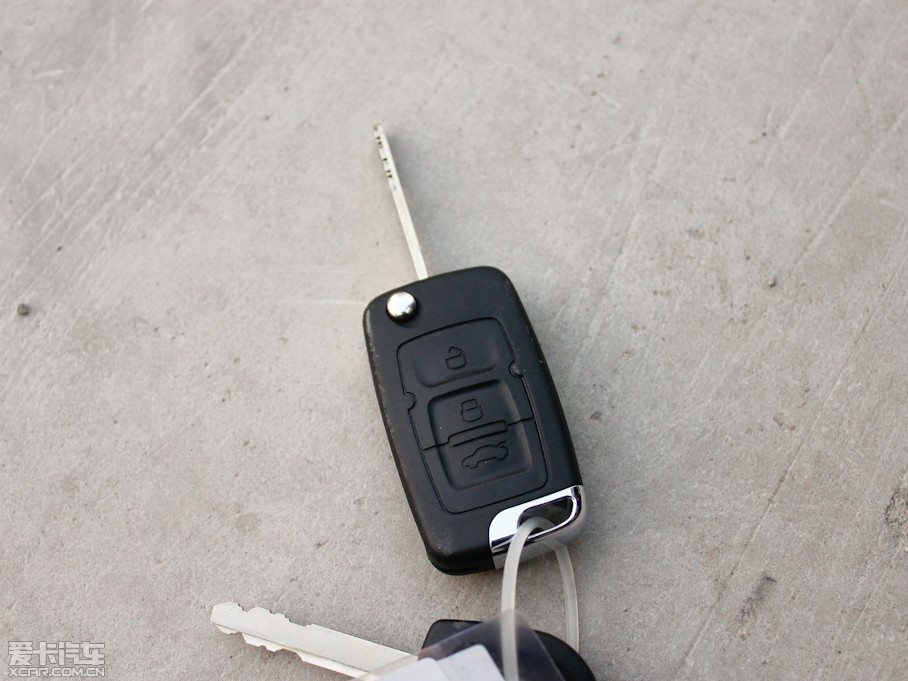 2013����ۺ��Ɏ� 1.5L �քӾ�Ӣ��