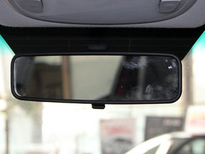 2011款1.5L 手动尚酷版 空间座椅