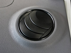 2010款1.5L 手动无敌版 中控区