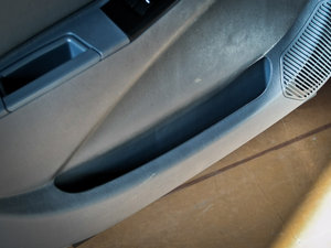 2010款1.5L 手动豪华版 2代 前门储物空间