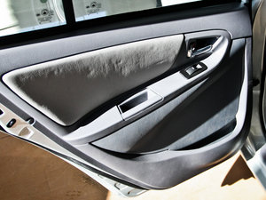 2010款1.5L 手动豪华版 2代 空间座椅