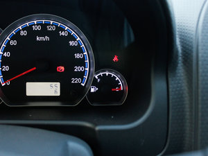 2012款1.3L 手动标准版 中控区