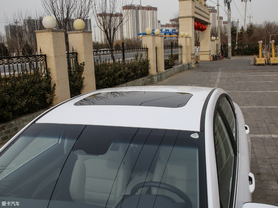 2018���_�� 14T CVT�_�°�