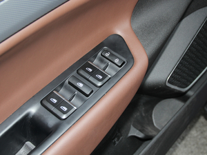 2018I 1.4T DCT п؅^