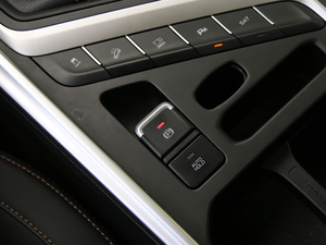 20181.4T CVT 4G(lin)Ş v܇(ch)Ƅ(dng)