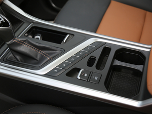 20181.4T CVT 4GŞ g