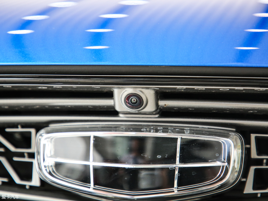 2019_ԽPHEV 260T DCT Battle