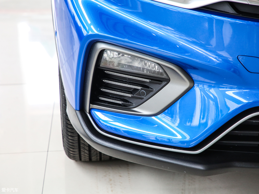 2019_ԽPHEV 260T DCT Battle