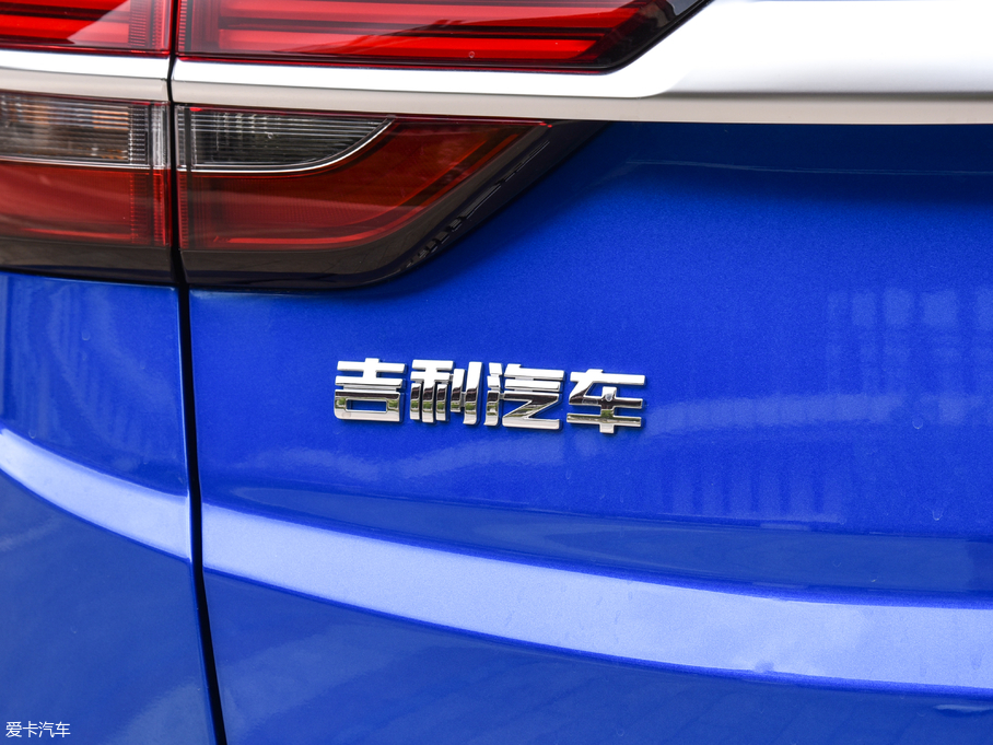 2019_ԽPHEV 260T DCT Battle