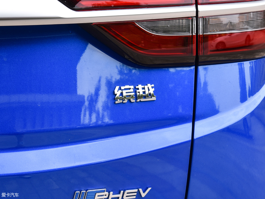 2019_ԽPHEV 260T DCT Battle
