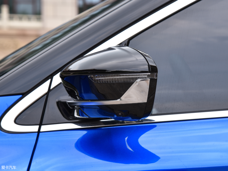 2019_ԽPHEV 260T DCT Battle