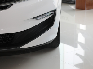 20191.5TD MHEV DCT ^