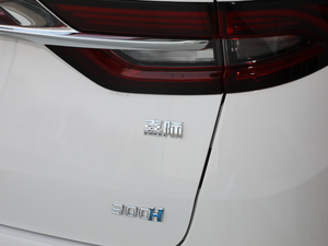 20191.5TD MHEV DCT ^