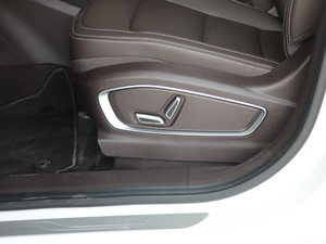 20191.5TD MHEV DCT {{