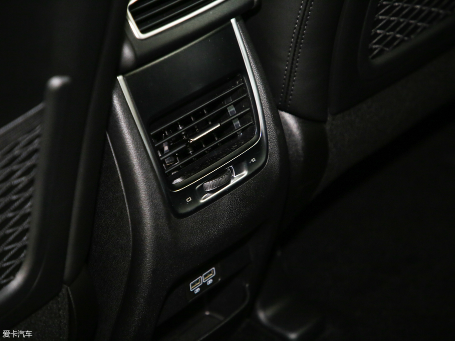 2020Խ 1.8TD DCT4G