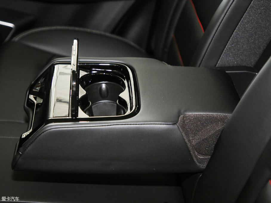 2020Խ 1.8TD DCT4G