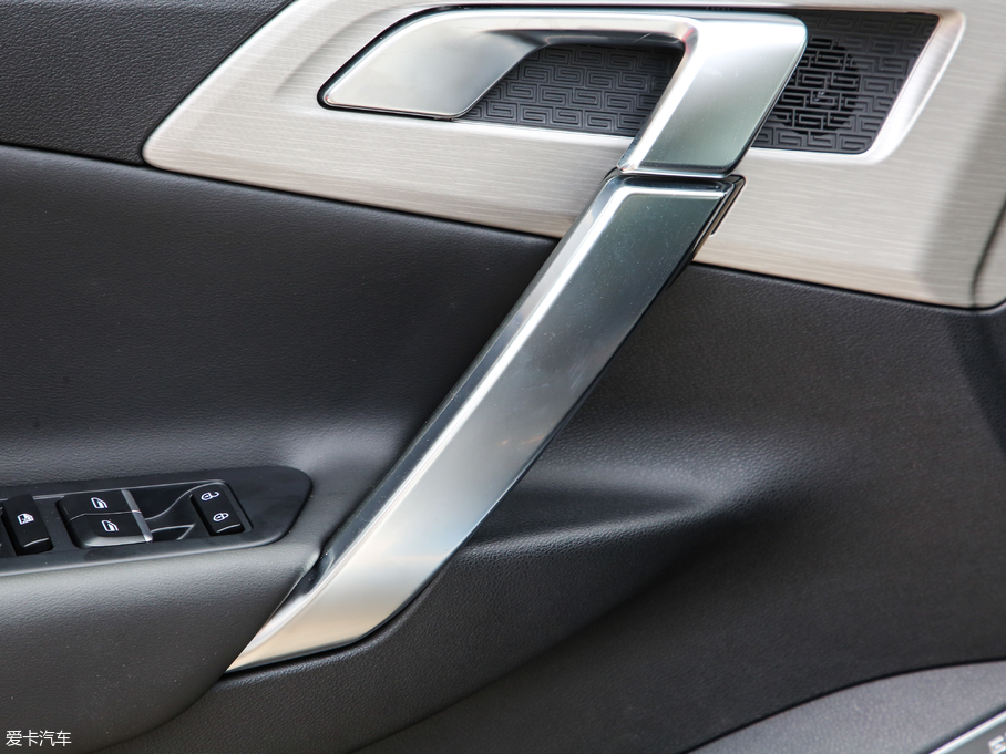 2020Խ 1.8TD DCT4G