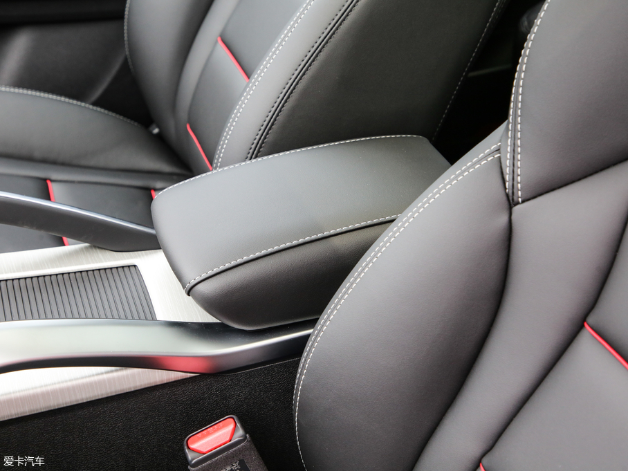 2020Խ 1.8TD DCT4G