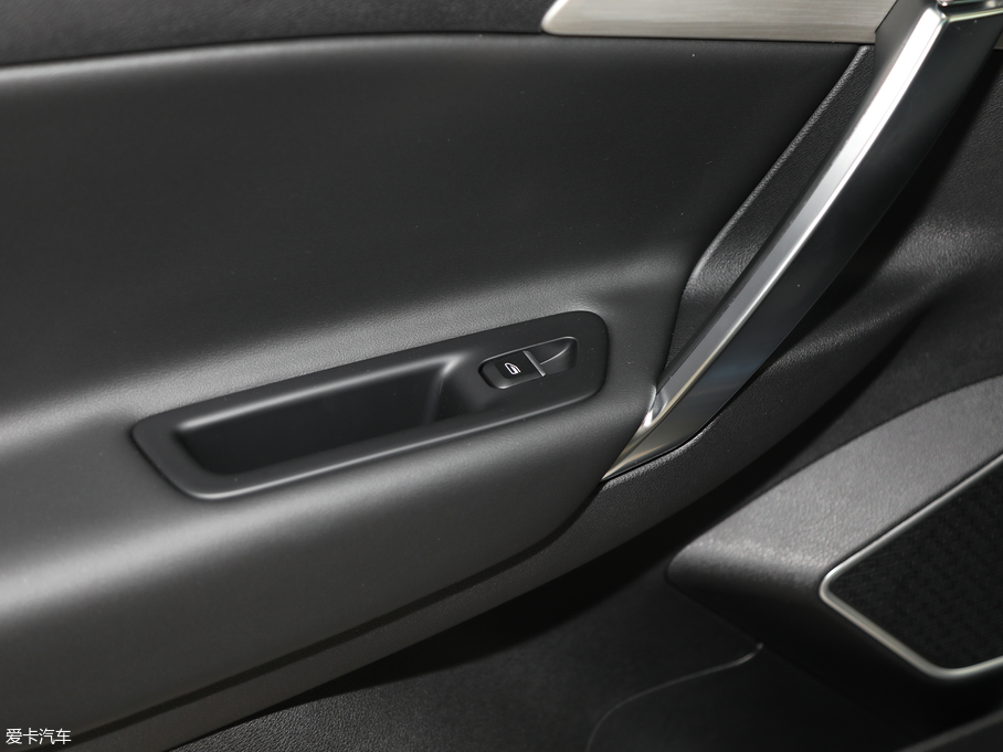 2020Խ 1.8TD DCT4G